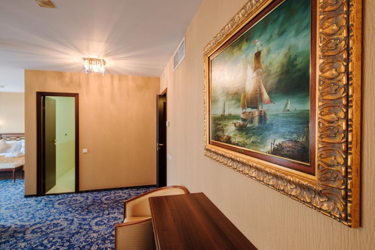 Smolninskaya Hotel Sint-Petersburg Buitenkant foto